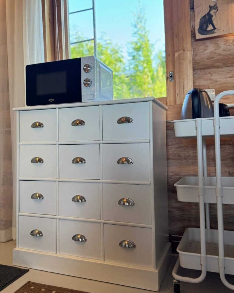 Säilytystilaa keittiössä