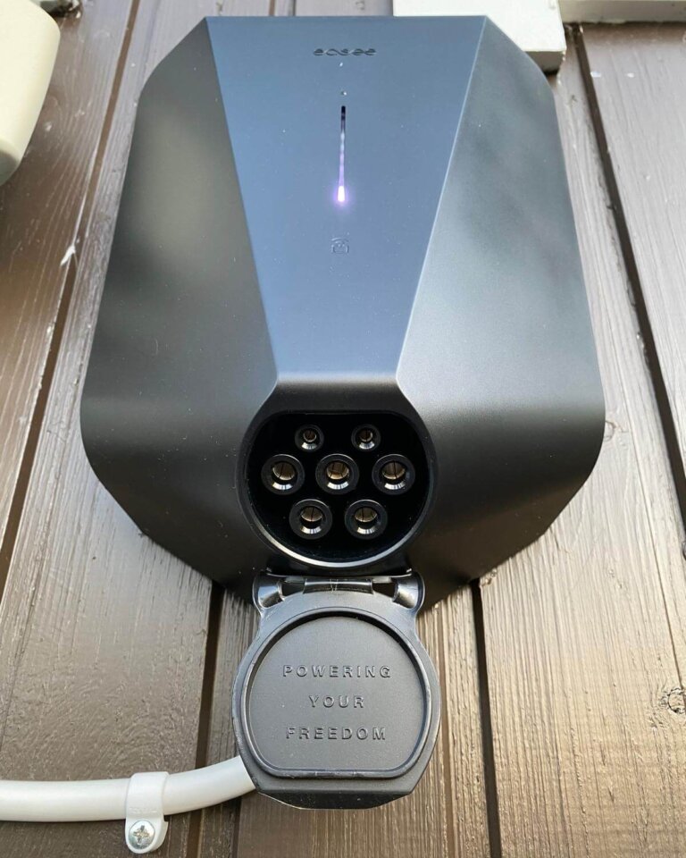 Sähköauton latauspiste