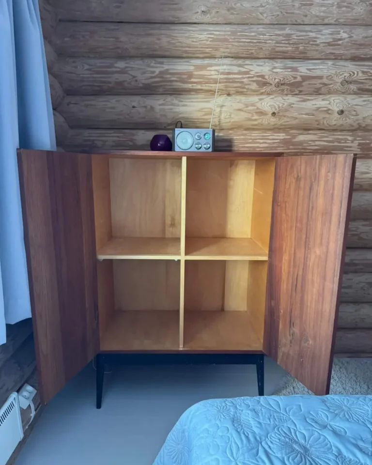 Säilytystilaa makuuhuoneessa